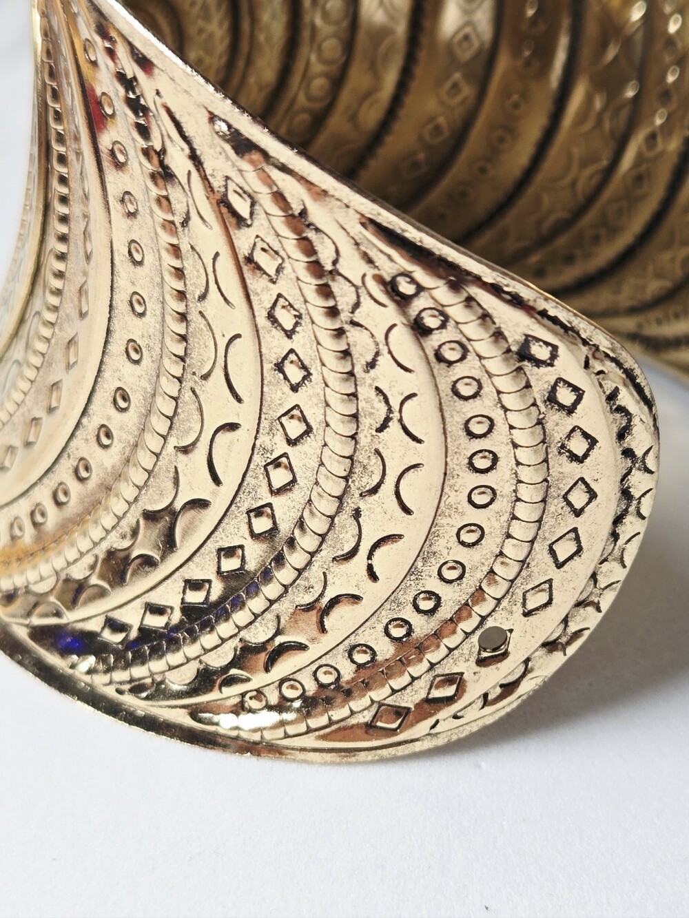Bold Gold Embossed Cuff Bracelet Raised Relief Boho Goddess Statement Jewelry - Picture 8 of 8